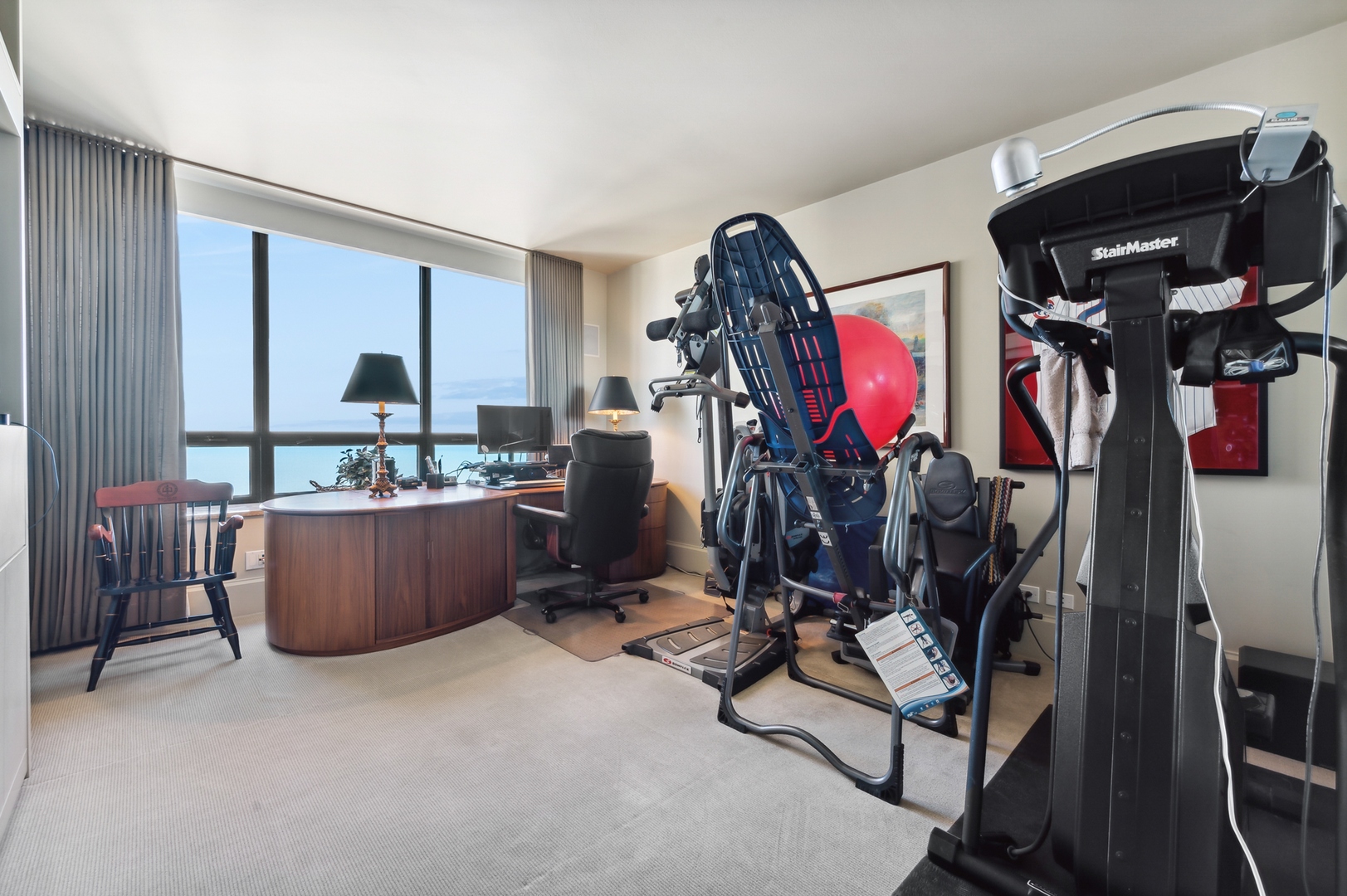 180 E PEARSON Street Unit: 5902