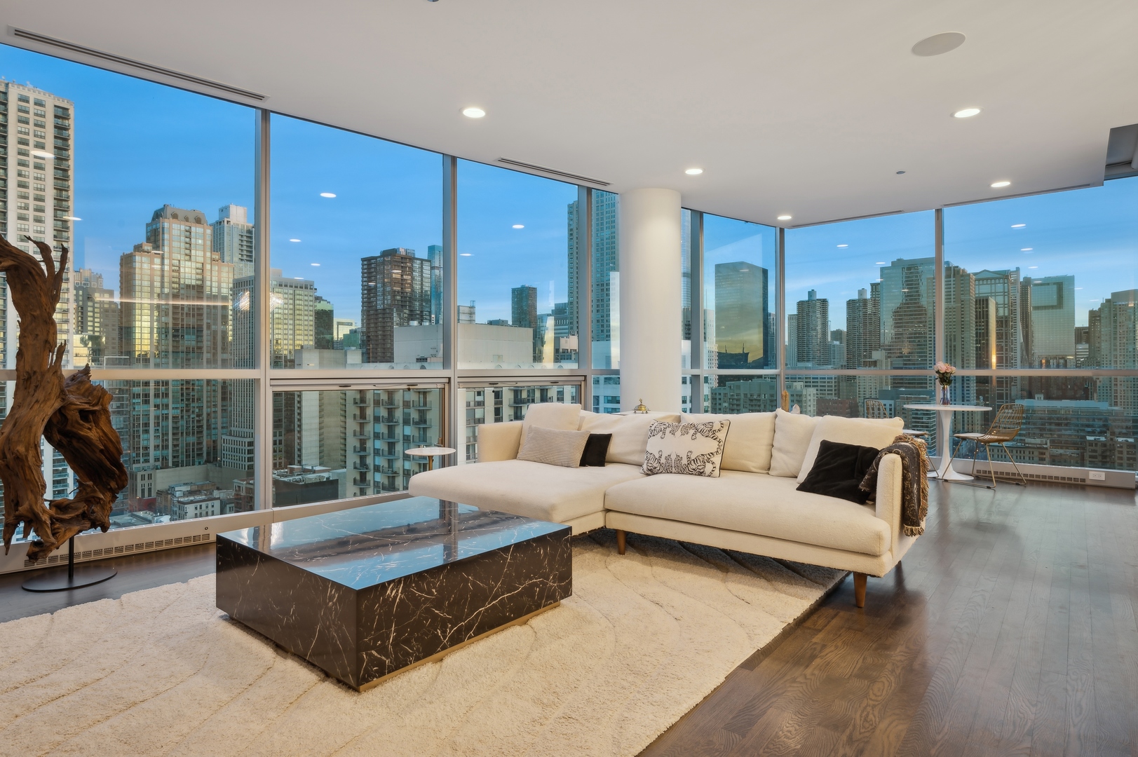 110 W Superior Street Unit: 2301