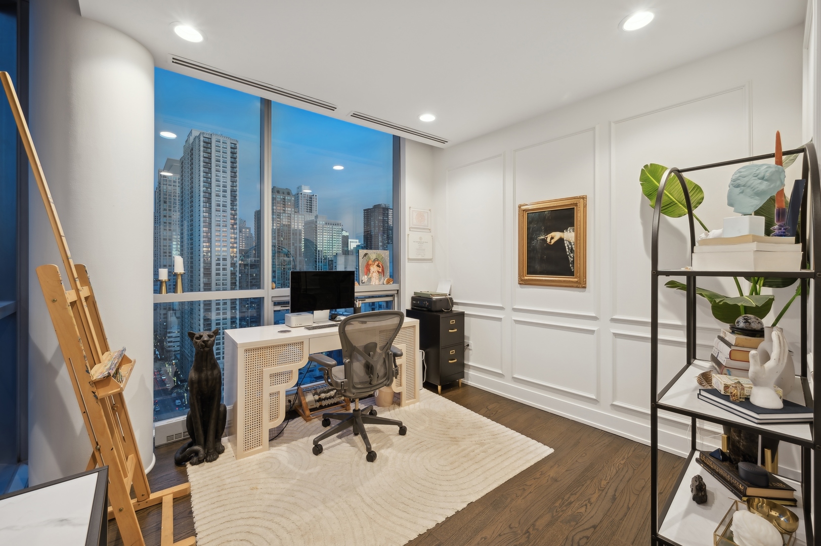 110 W Superior Street Unit: 2301