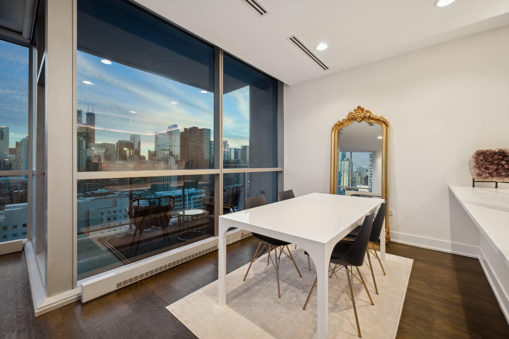 110 W Superior Street Unit: 2301