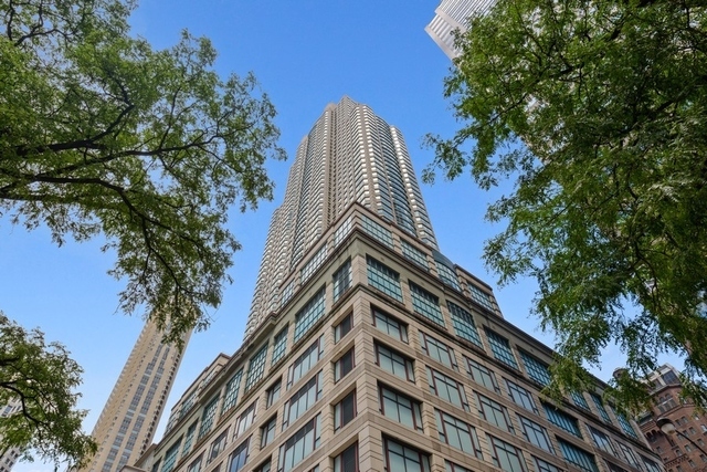 100 E Huron Street Unit: 2804