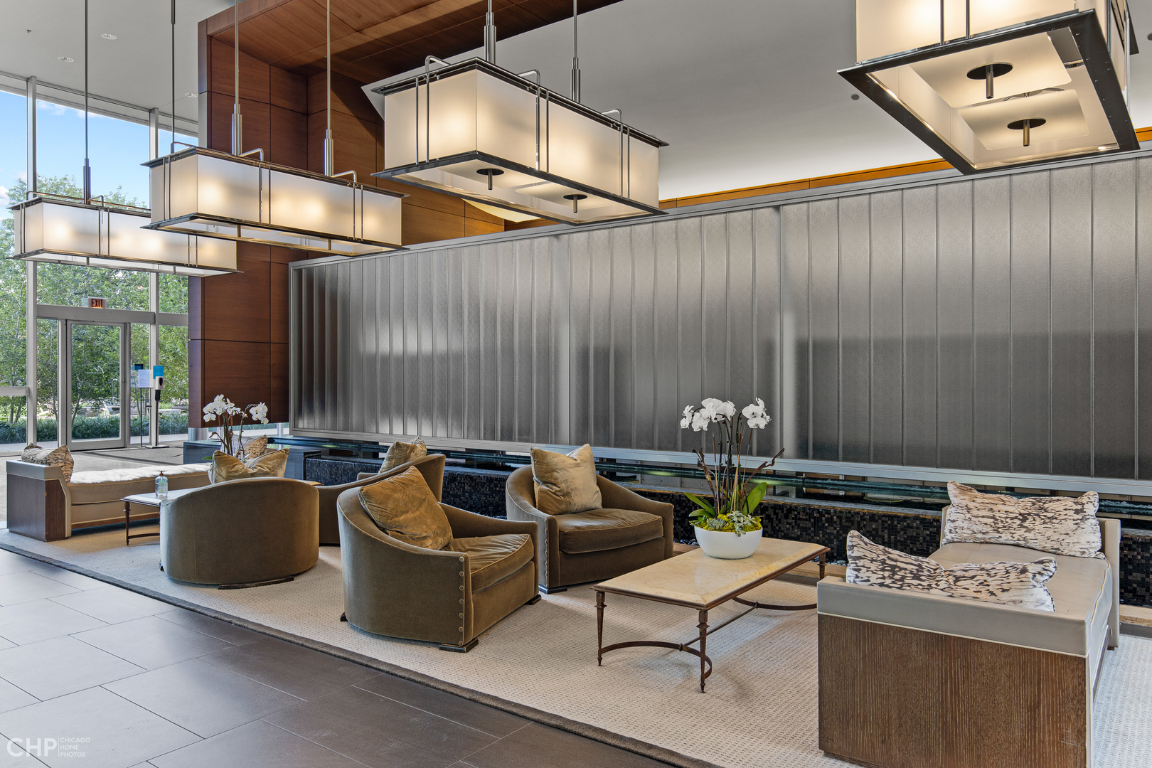 500 W SUPERIOR Street Unit: 805