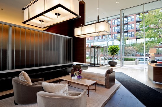 500 W SUPERIOR Street Unit: 805