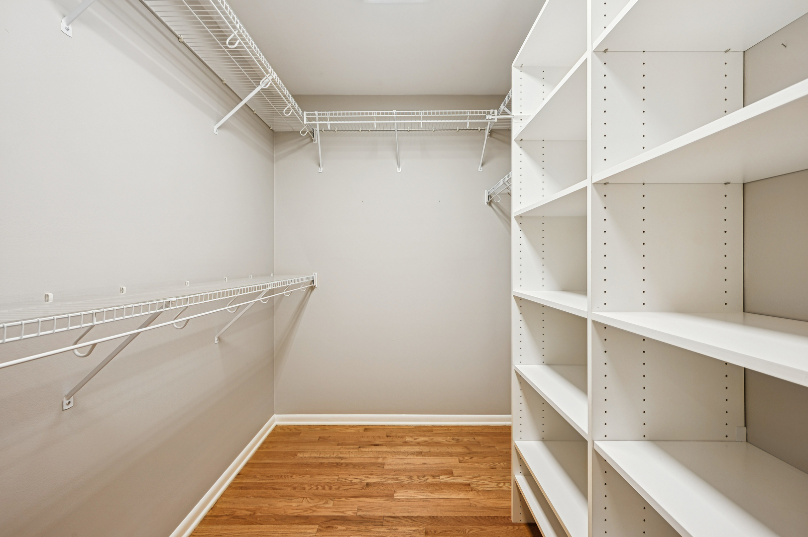 1333 N Sandburg Terrace