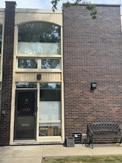 1333 N Sandburg Terrace