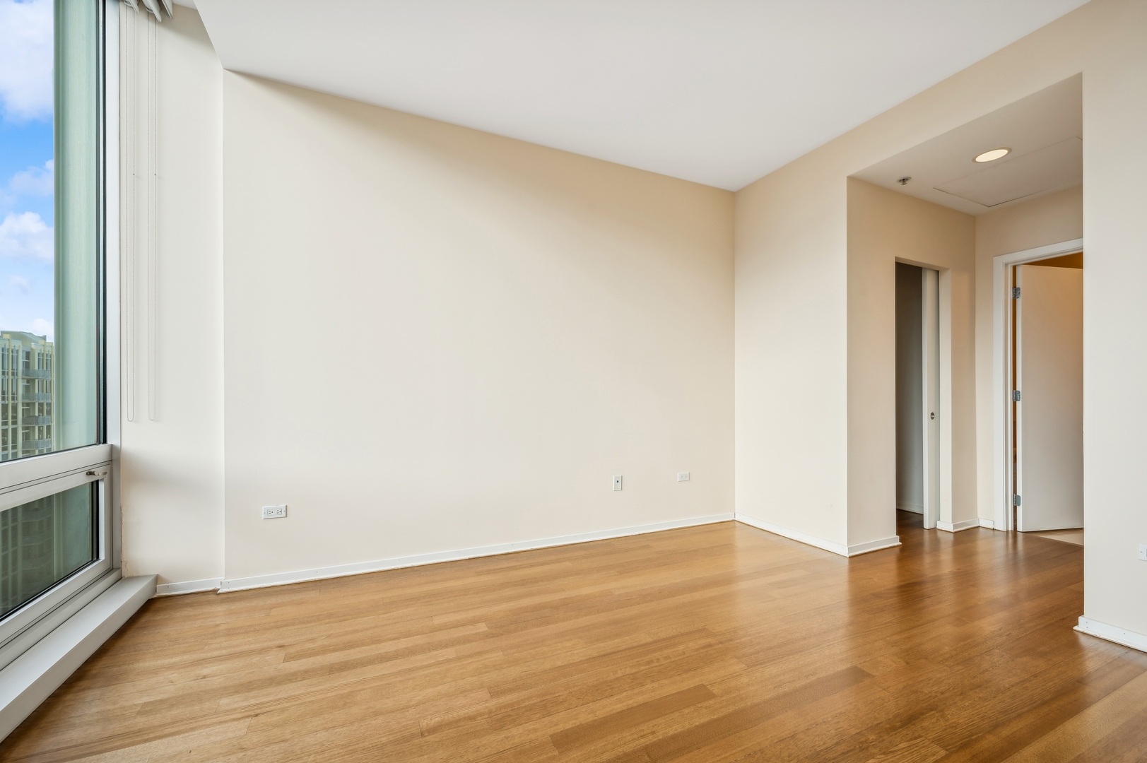 500 W SUPERIOR Street Unit: 1309