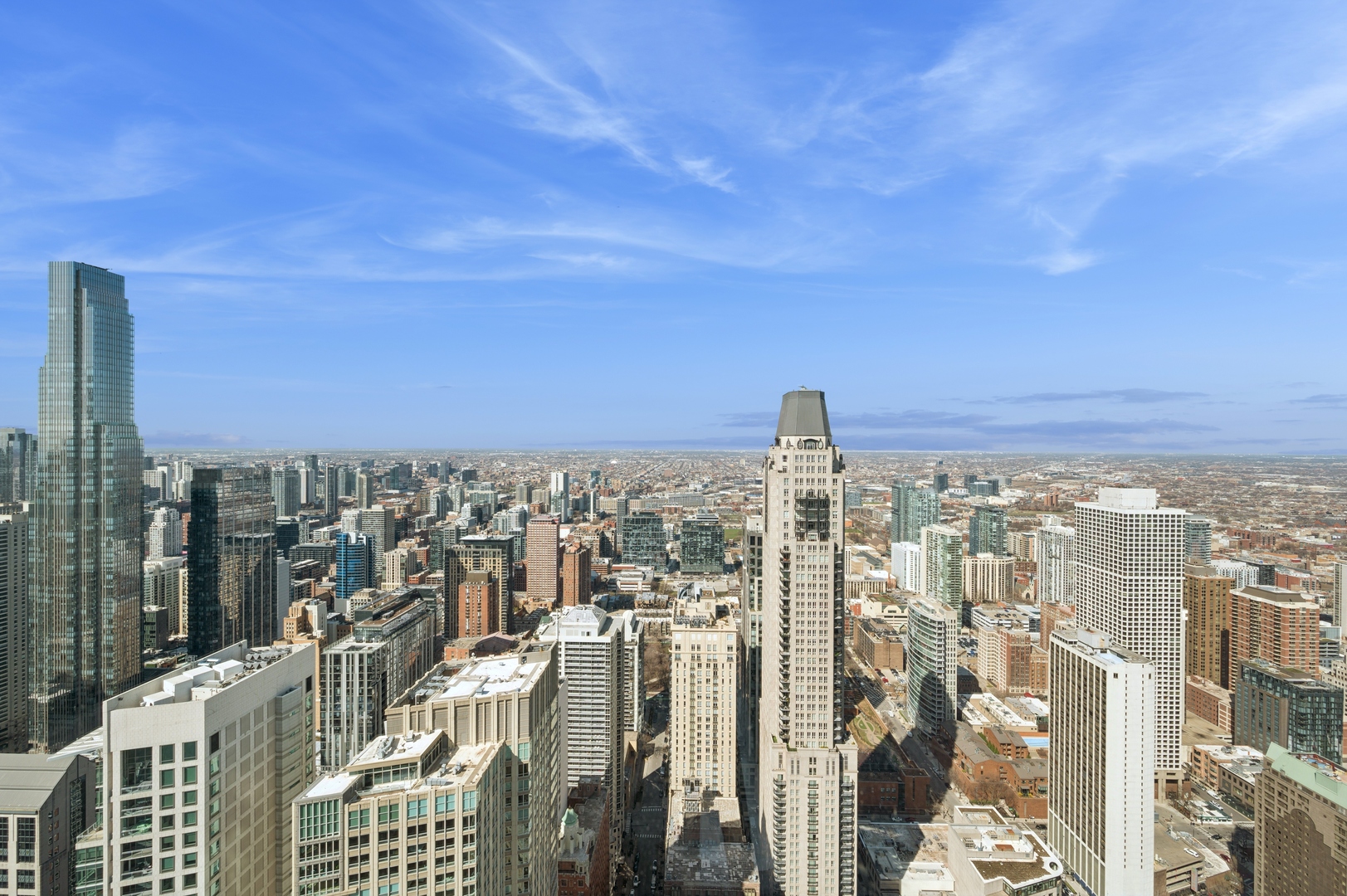 132 E Delaware Place Unit: 5201