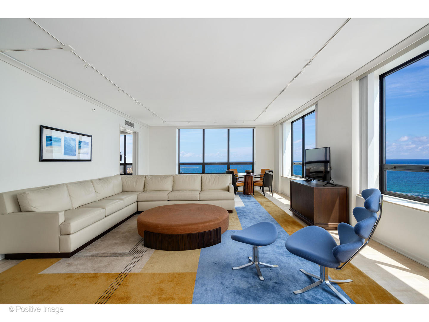 180 E PEARSON Street Unit: 6103-6203