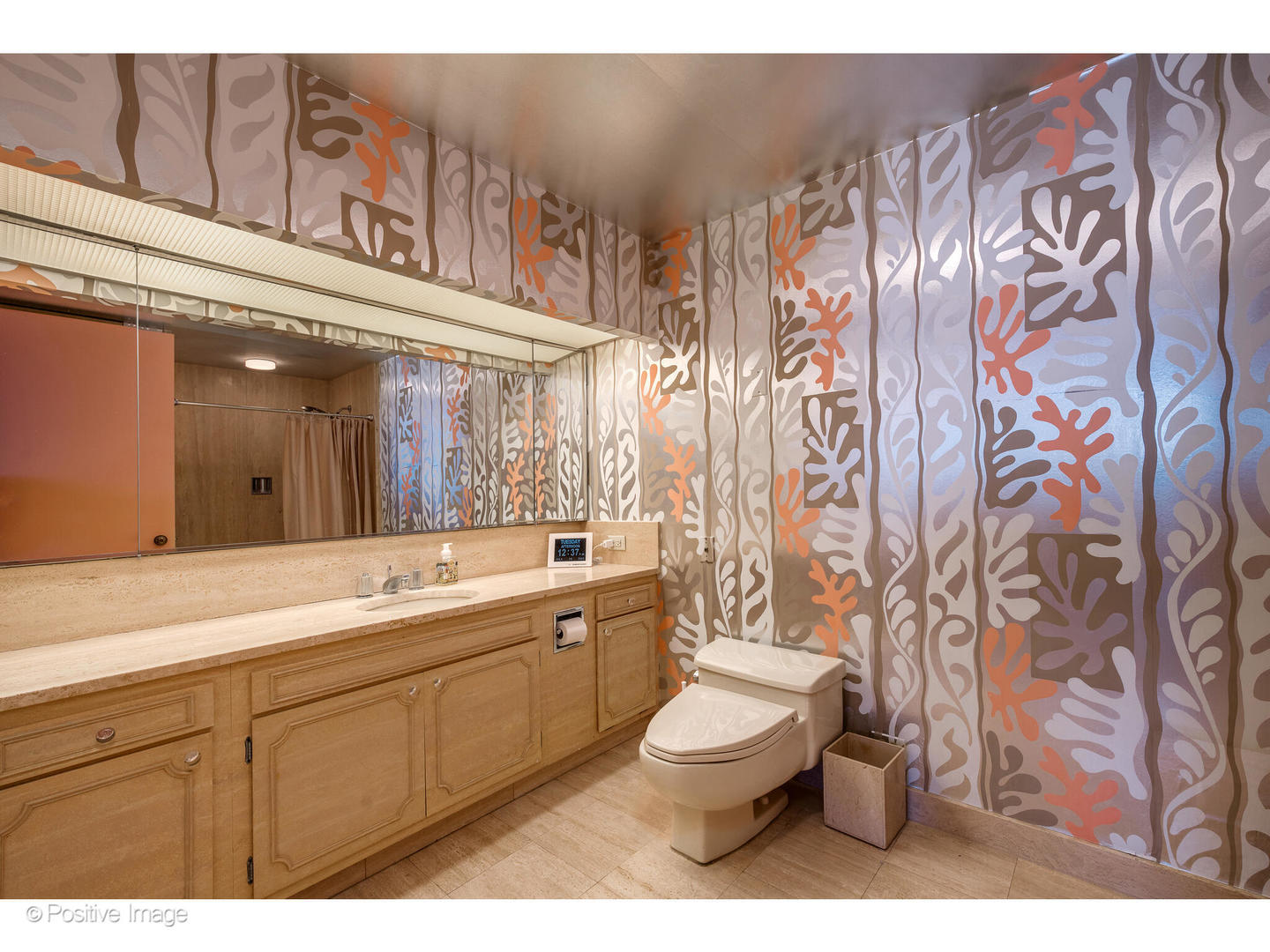 180 E PEARSON Street Unit: 6103-6203