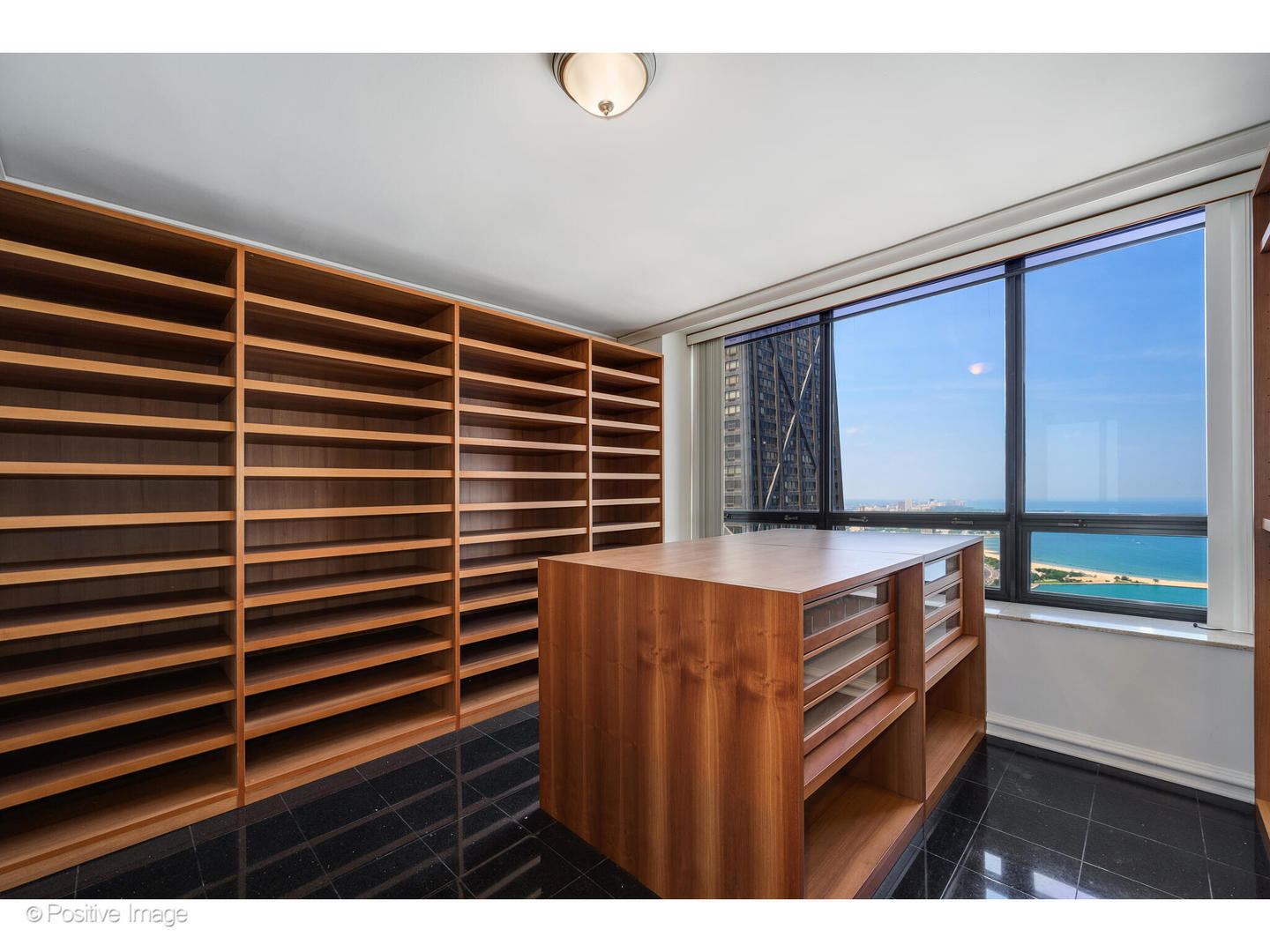 180 E PEARSON Street Unit: 6103-6203