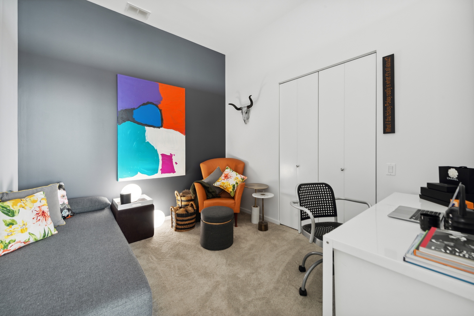 500 W SUPERIOR Street Unit: 2201