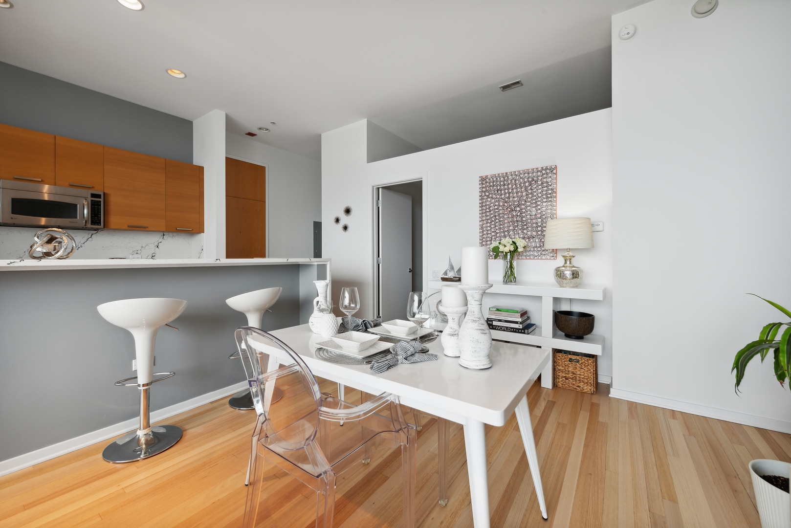500 W SUPERIOR Street Unit: 2201
