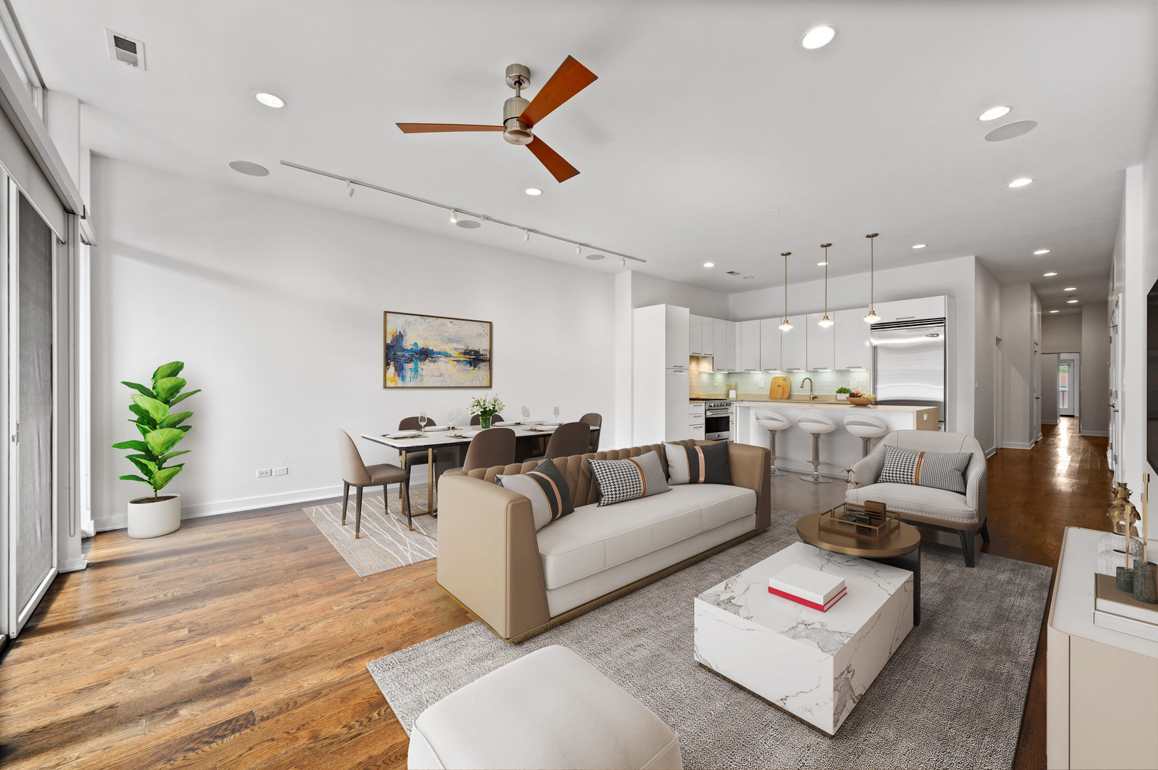 1611 N Hermitage Avenue Unit: 205