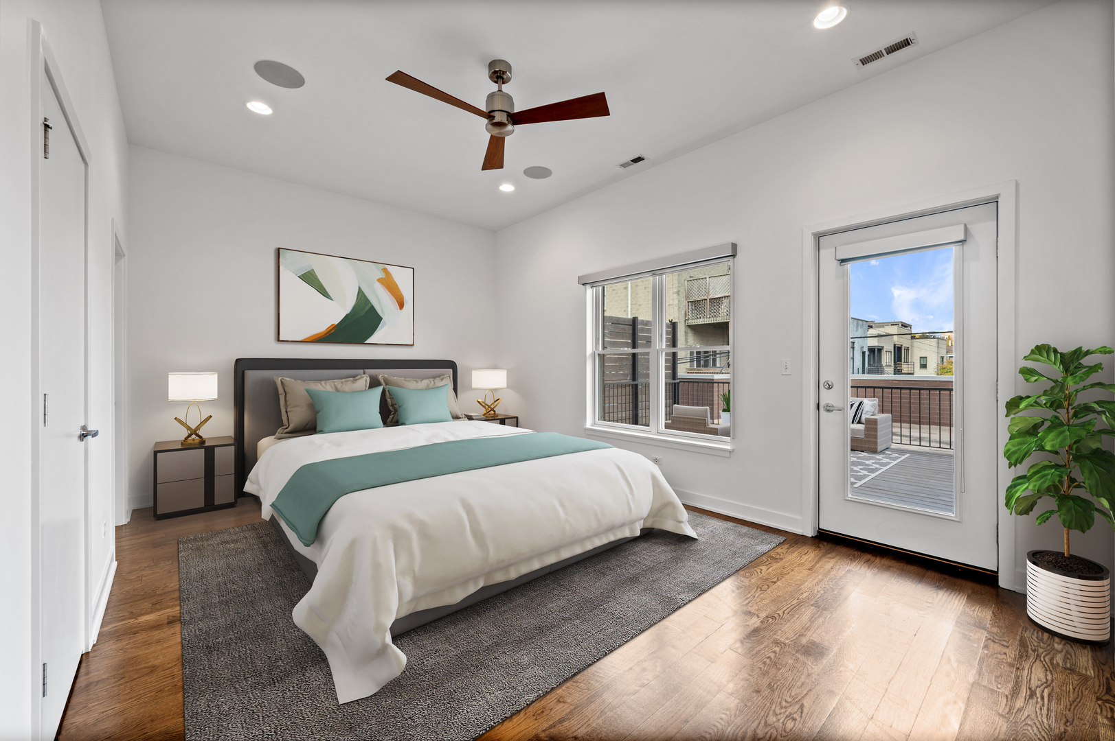 1611 N Hermitage Avenue Unit: 205