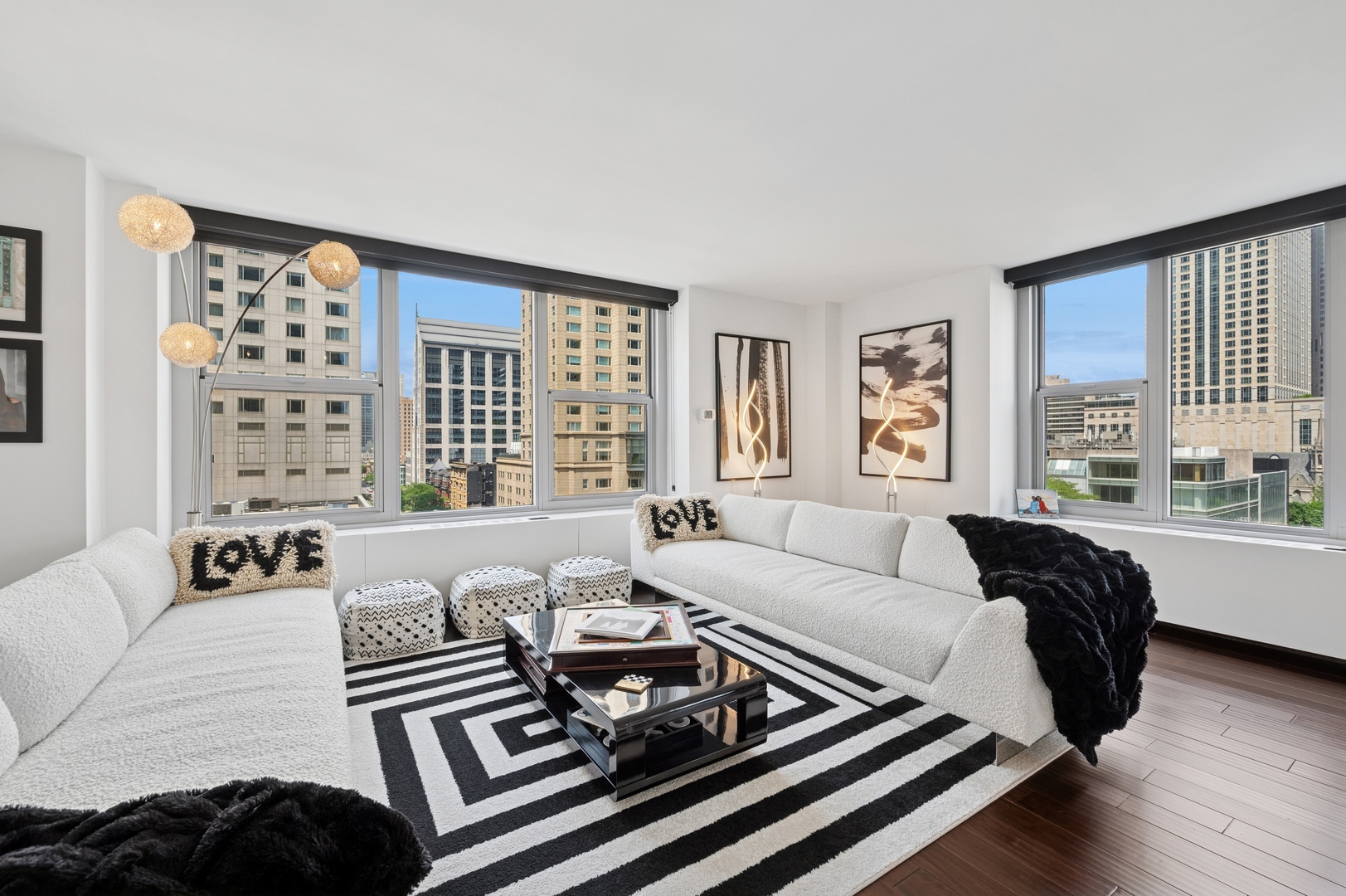 777 N Michigan Avenue Unit: 1001
