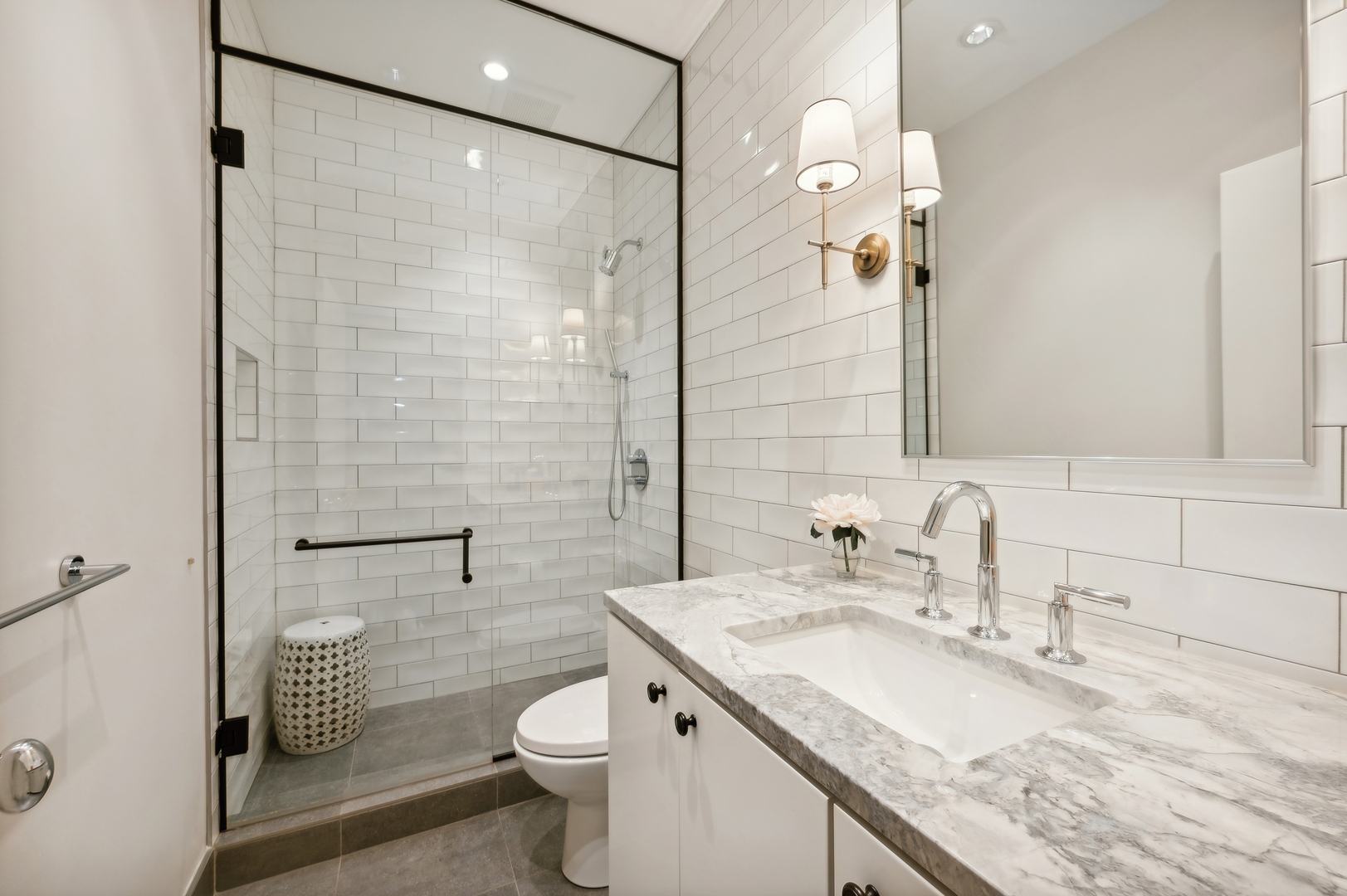 640 W Fulton Street Unit: A