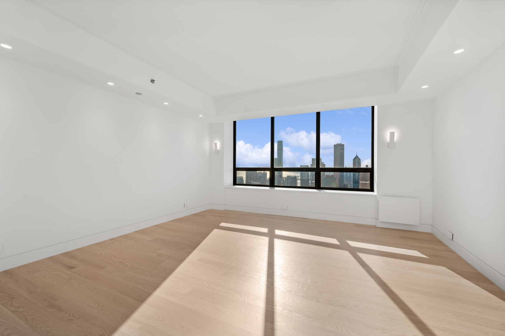 180 E PEARSON Street Unit: 5805