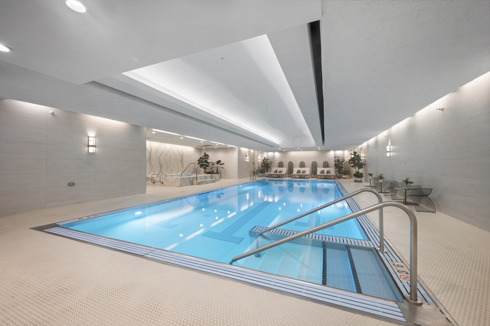 850 N Lake Shore Drive Unit: 612