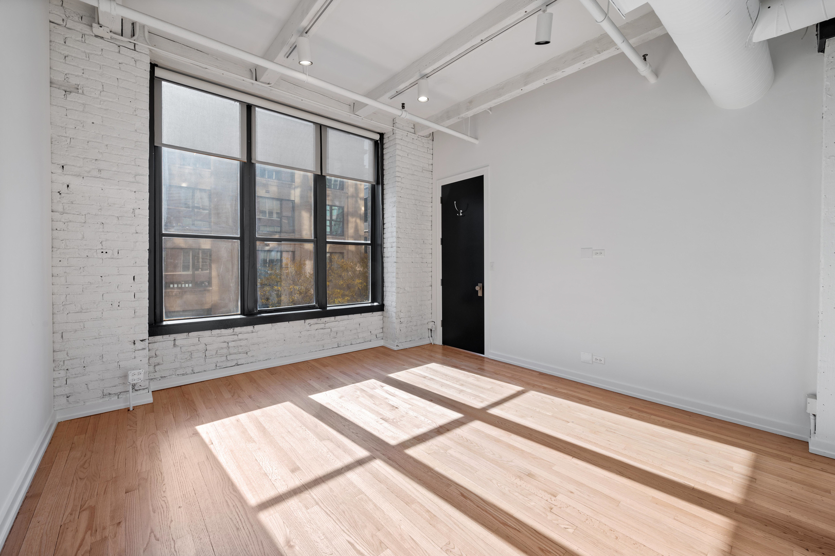900 W JACKSON Boulevard Unit: 3W