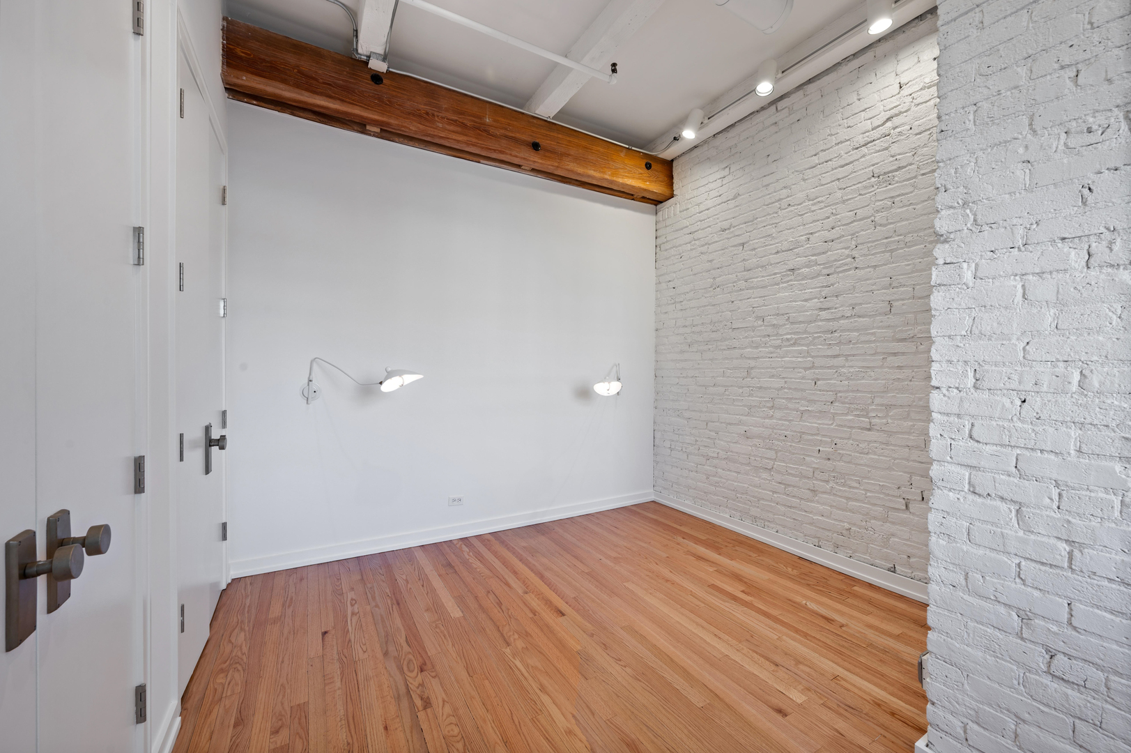 900 W JACKSON Boulevard Unit: 3W