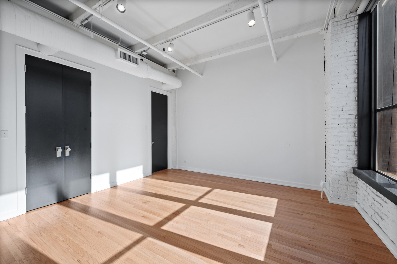 900 W JACKSON Boulevard Unit: 3W