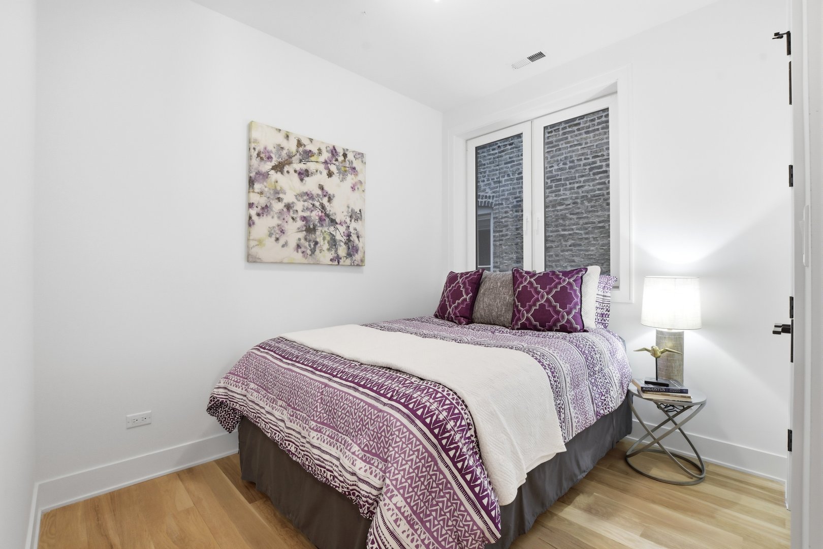 1325 N Artesian Avenue Unit: 2