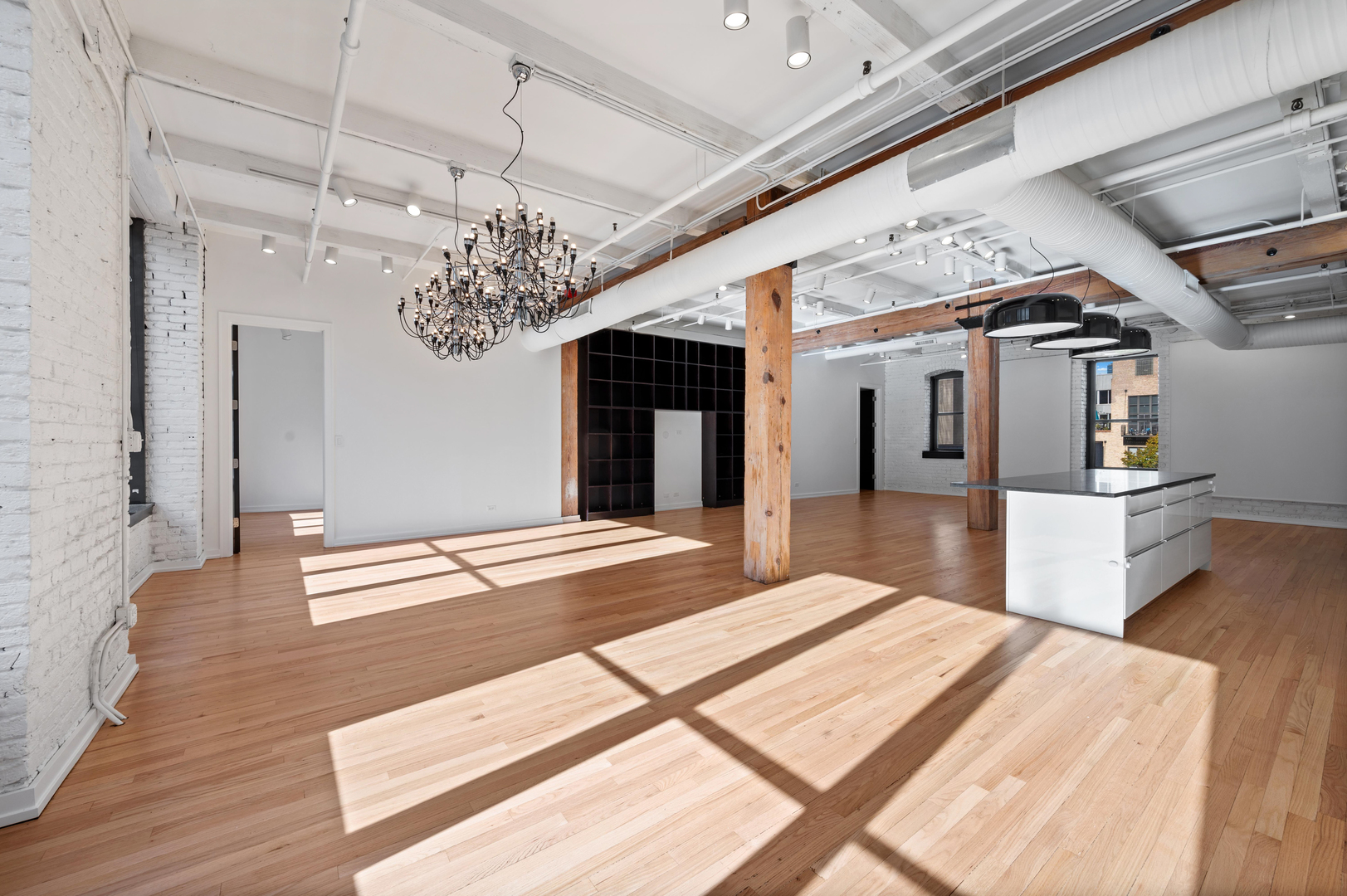 900 W JACKSON Boulevard Unit: 3W