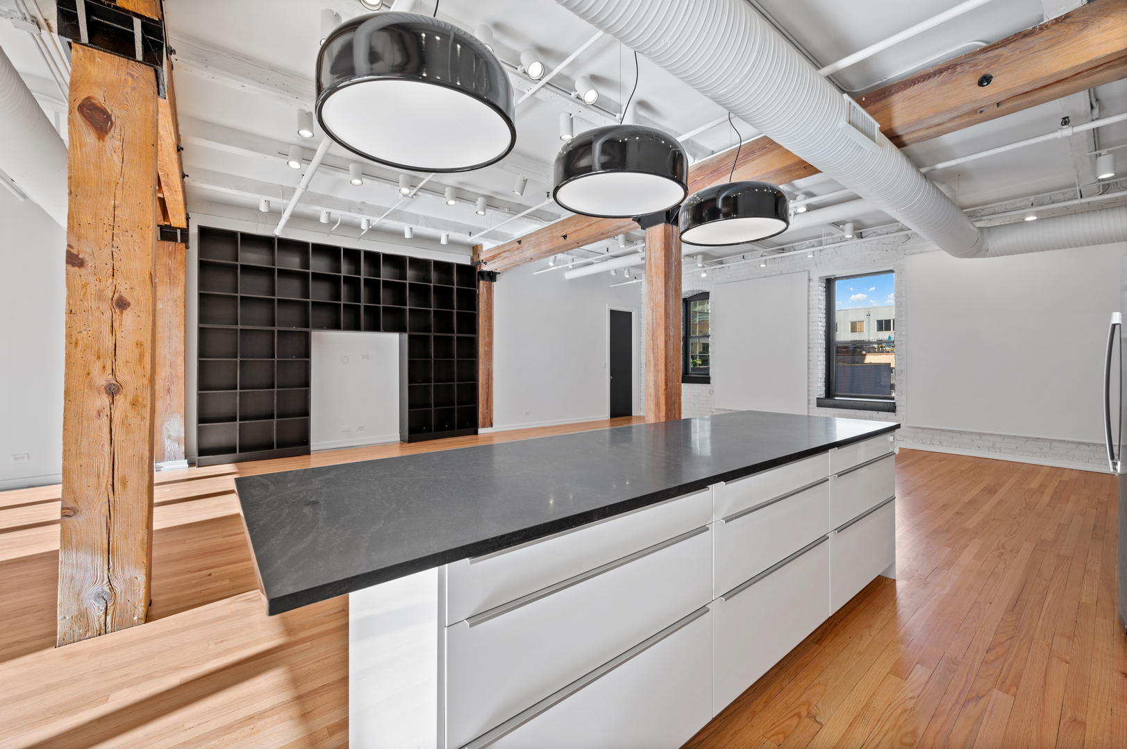 900 W JACKSON Boulevard Unit: 3W