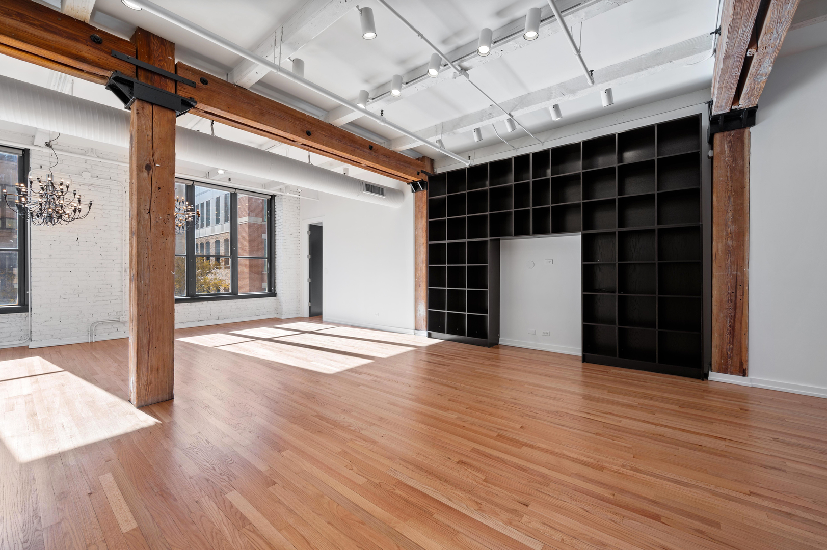 900 W JACKSON Boulevard Unit: 3W