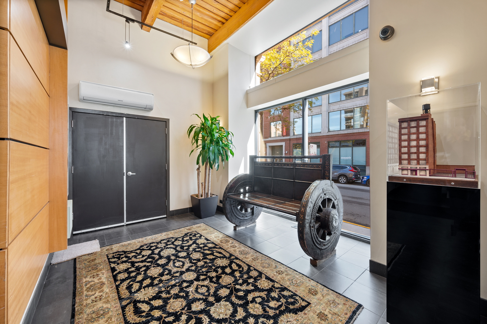 900 W JACKSON Boulevard Unit: 3W