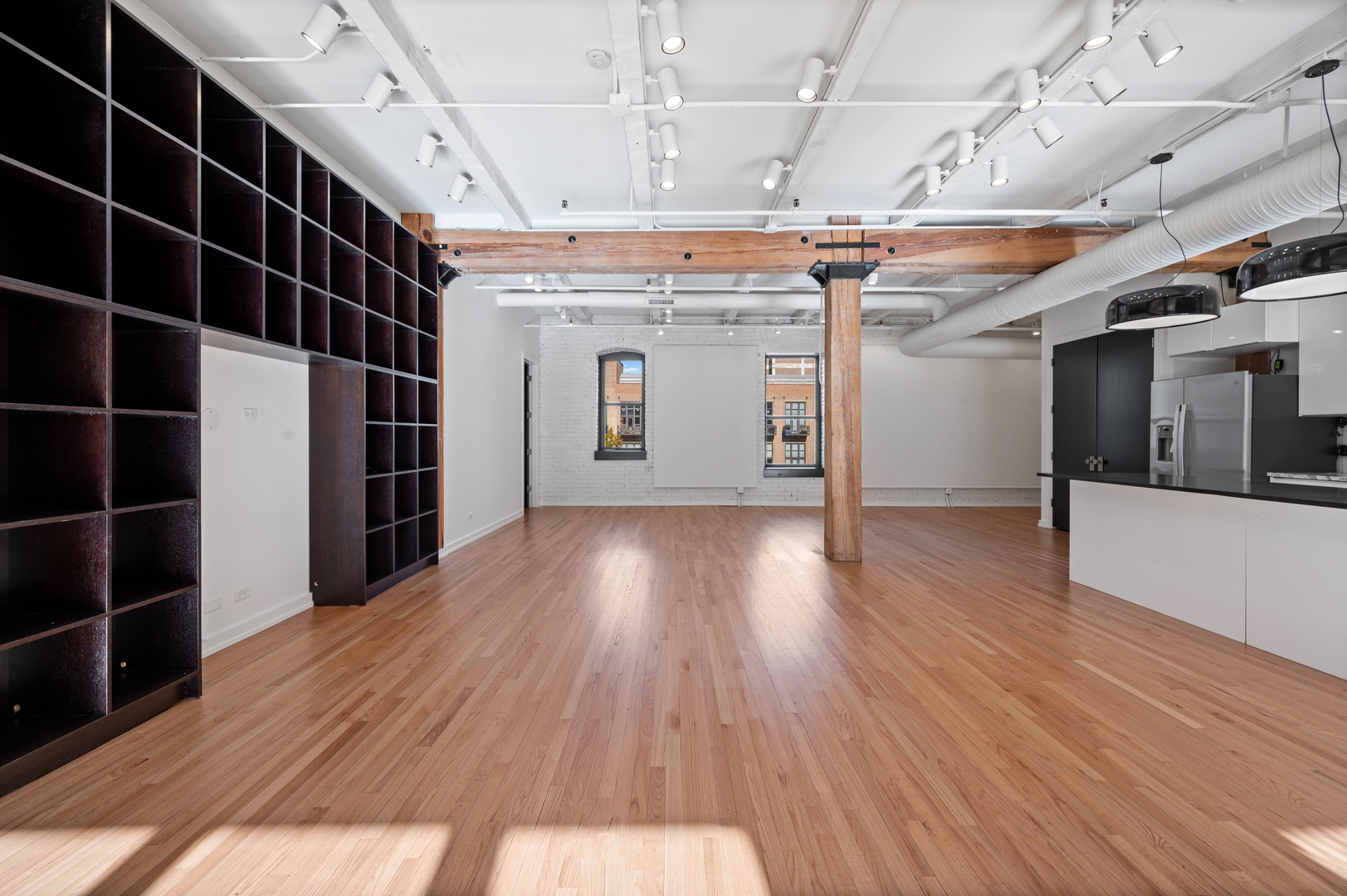 900 W JACKSON Boulevard Unit: 3W