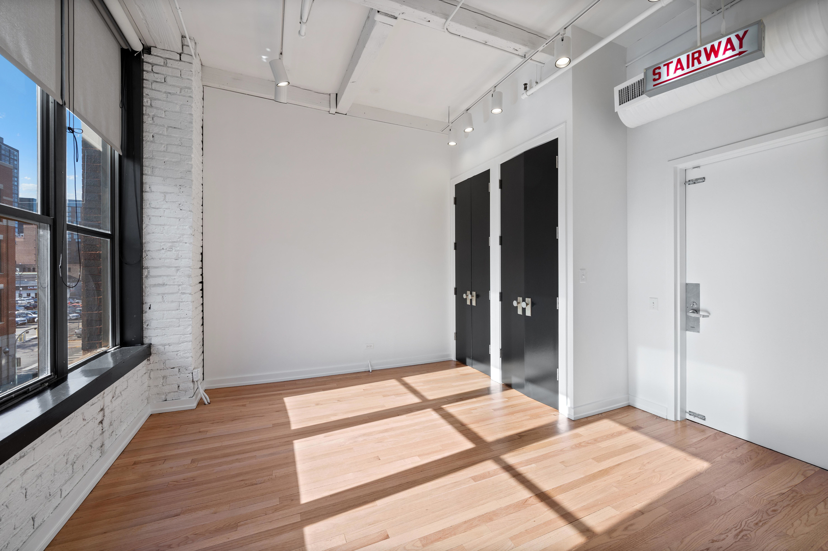 900 W JACKSON Boulevard Unit: 3W