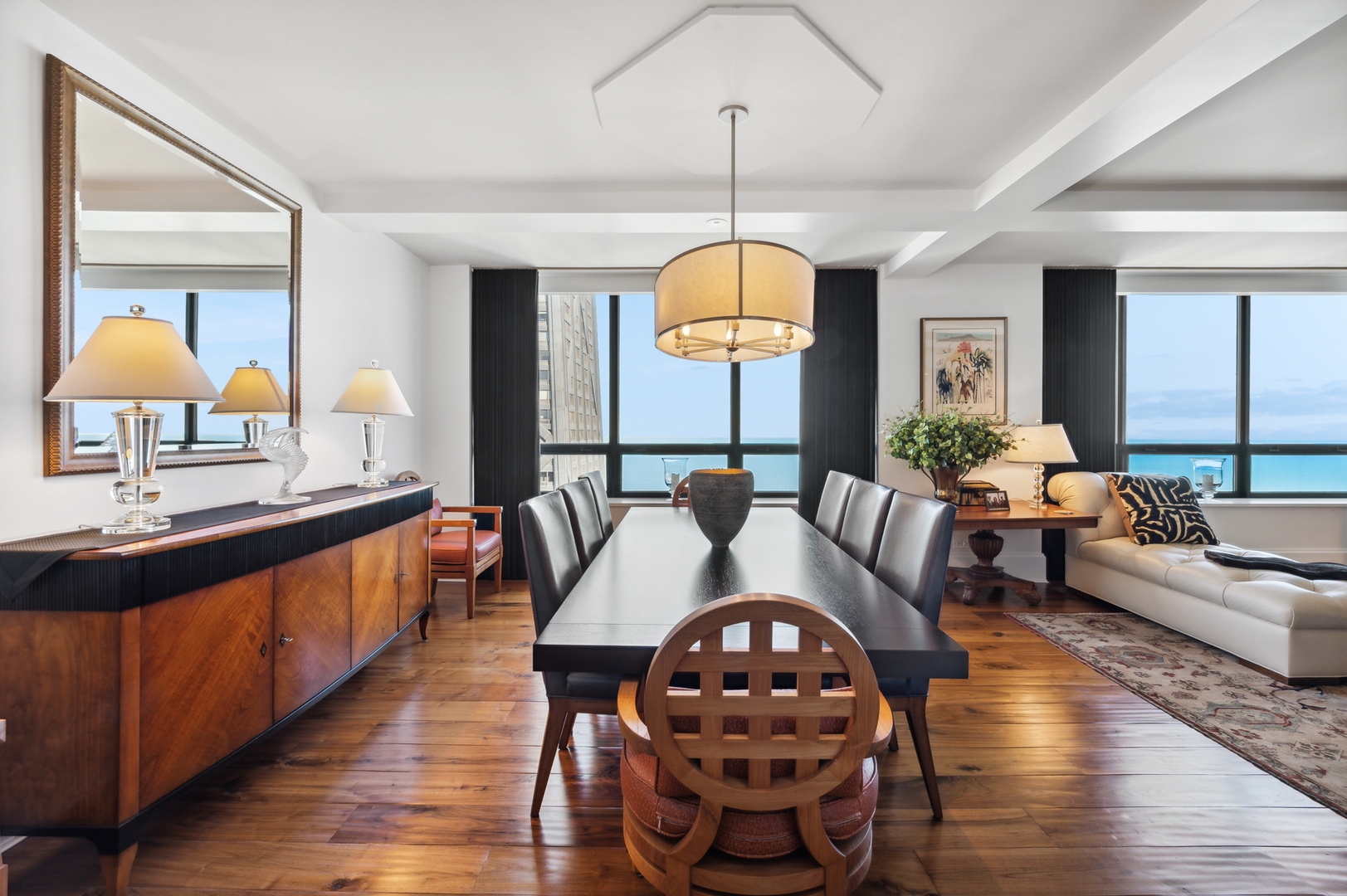 180 E PEARSON Street Unit: 5902