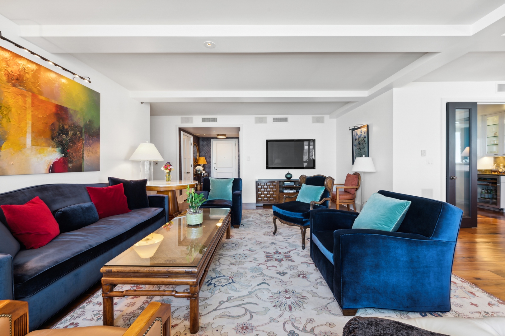 180 E PEARSON Street Unit: 5902