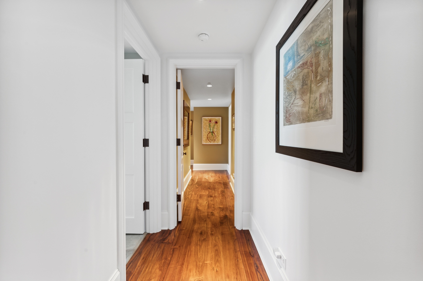 180 E PEARSON Street Unit: 5902