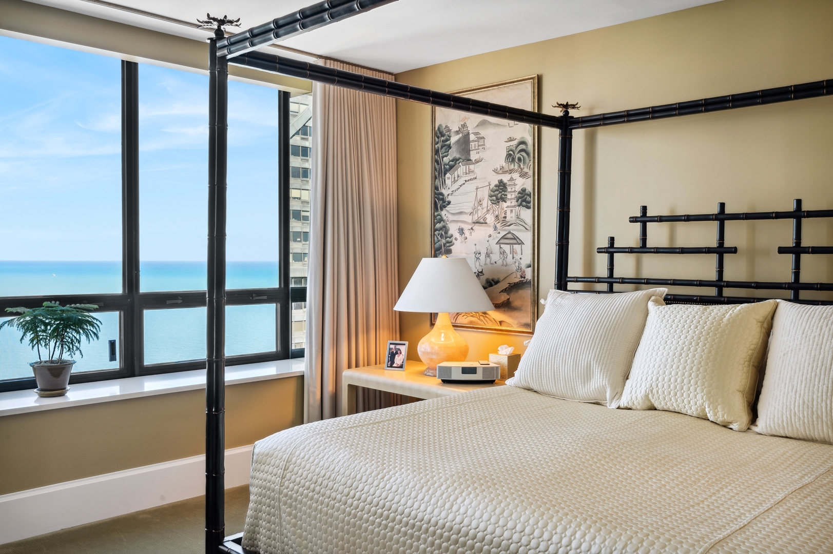 180 E PEARSON Street Unit: 5902