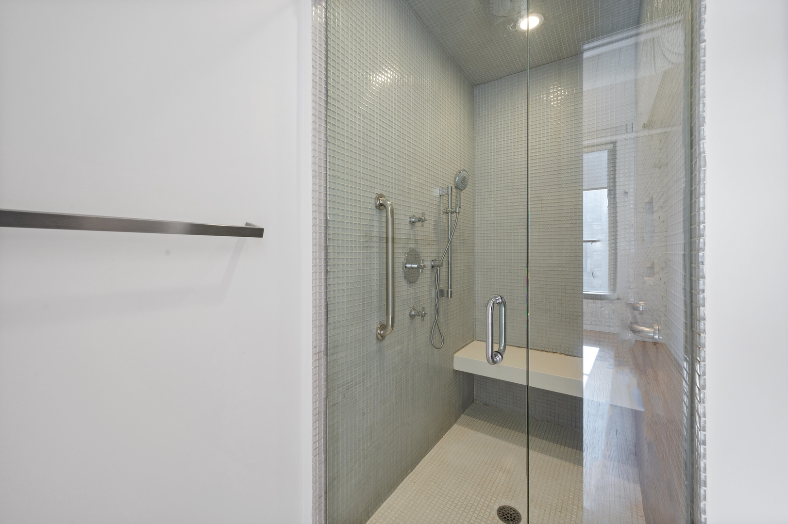 900 W JACKSON Boulevard Unit: 3W