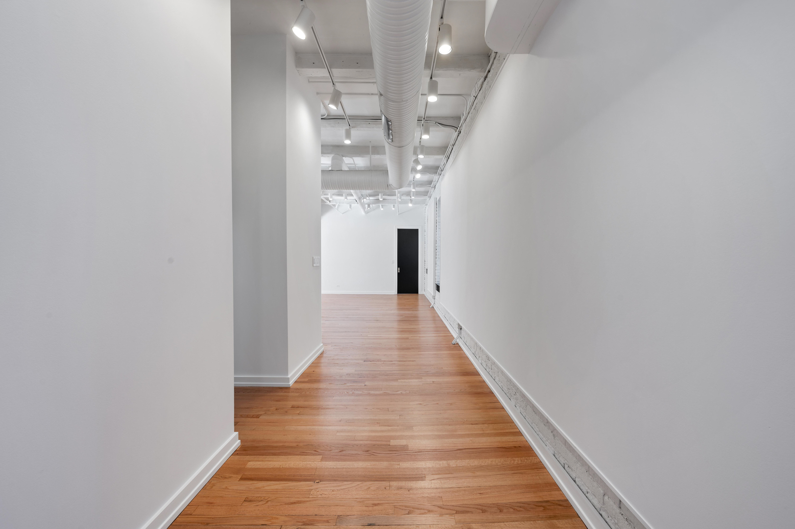 900 W JACKSON Boulevard Unit: 3W