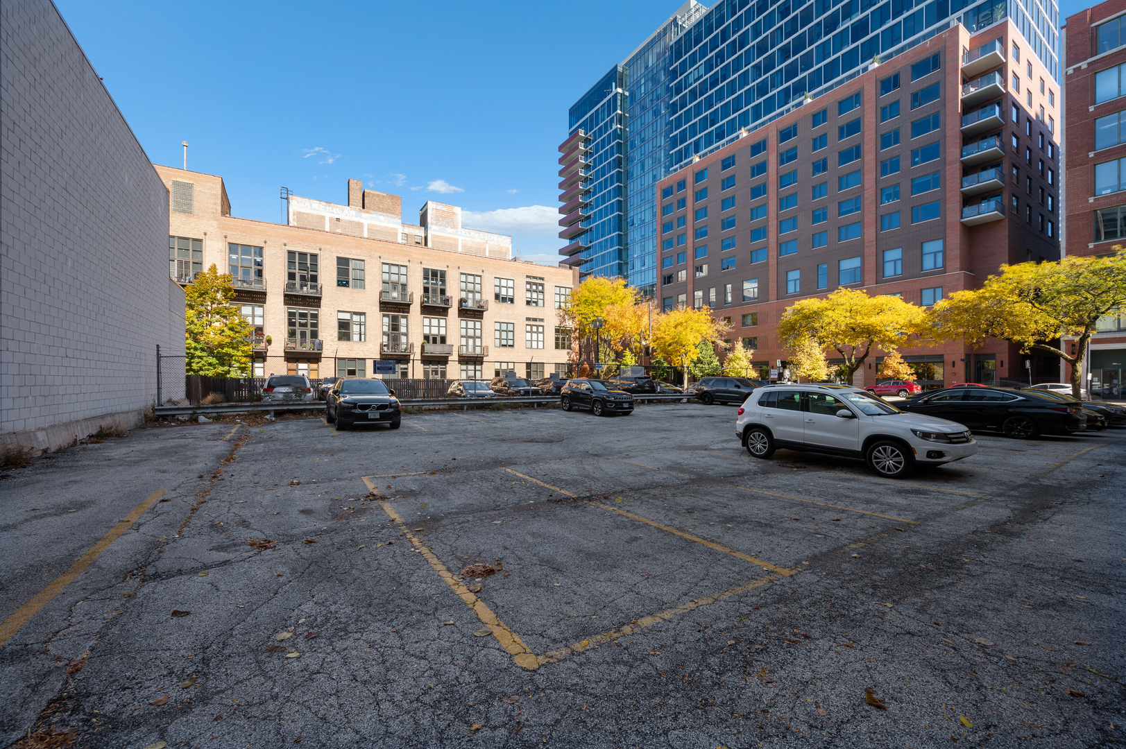 900 W JACKSON Boulevard Unit: 3W