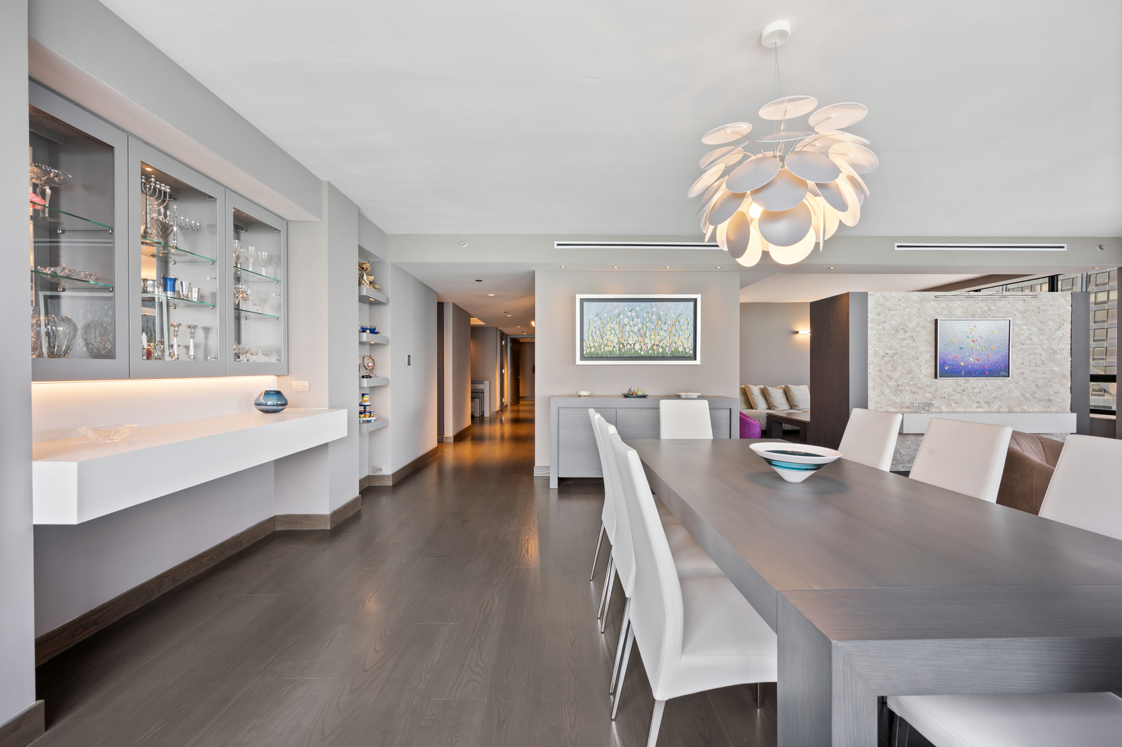 180 E PEARSON Street Unit: 6003