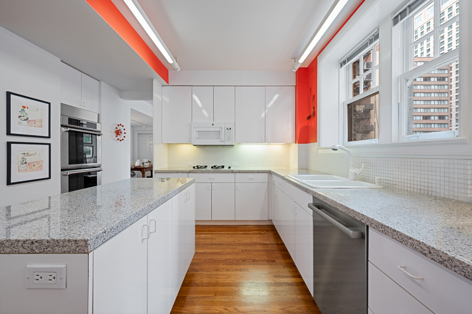 219 E Lake Shore Drive Unit: 6AB