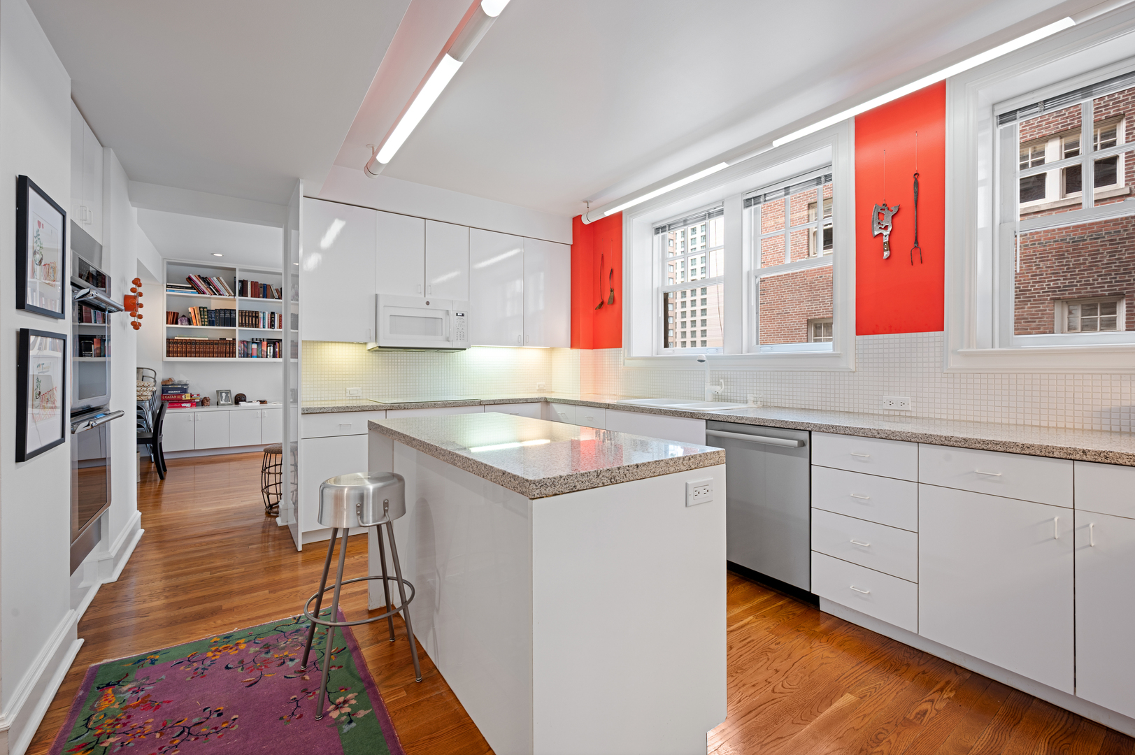 219 E Lake Shore Drive Unit: 6AB