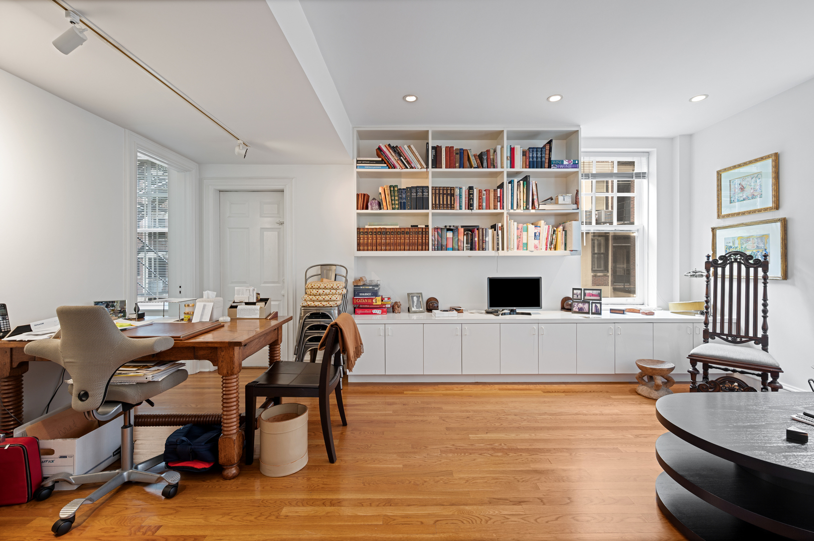 219 E Lake Shore Drive Unit: 6AB