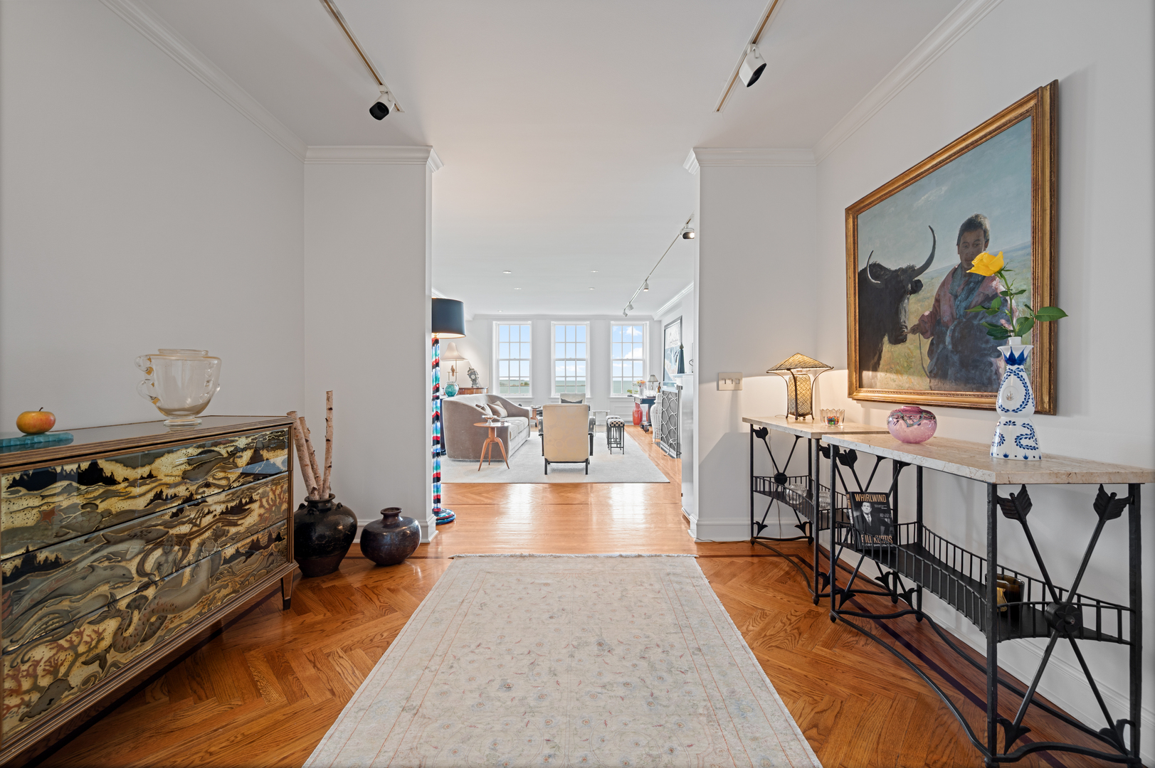 219 E Lake Shore Drive Unit: 6AB