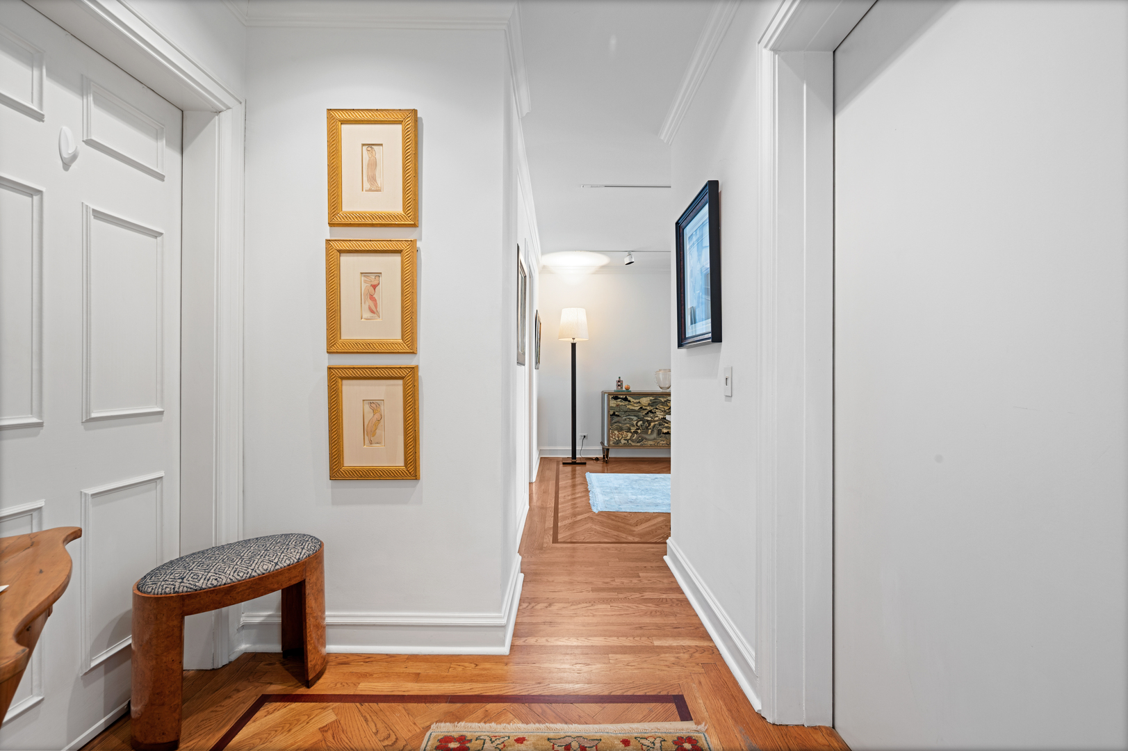 219 E Lake Shore Drive Unit: 6AB