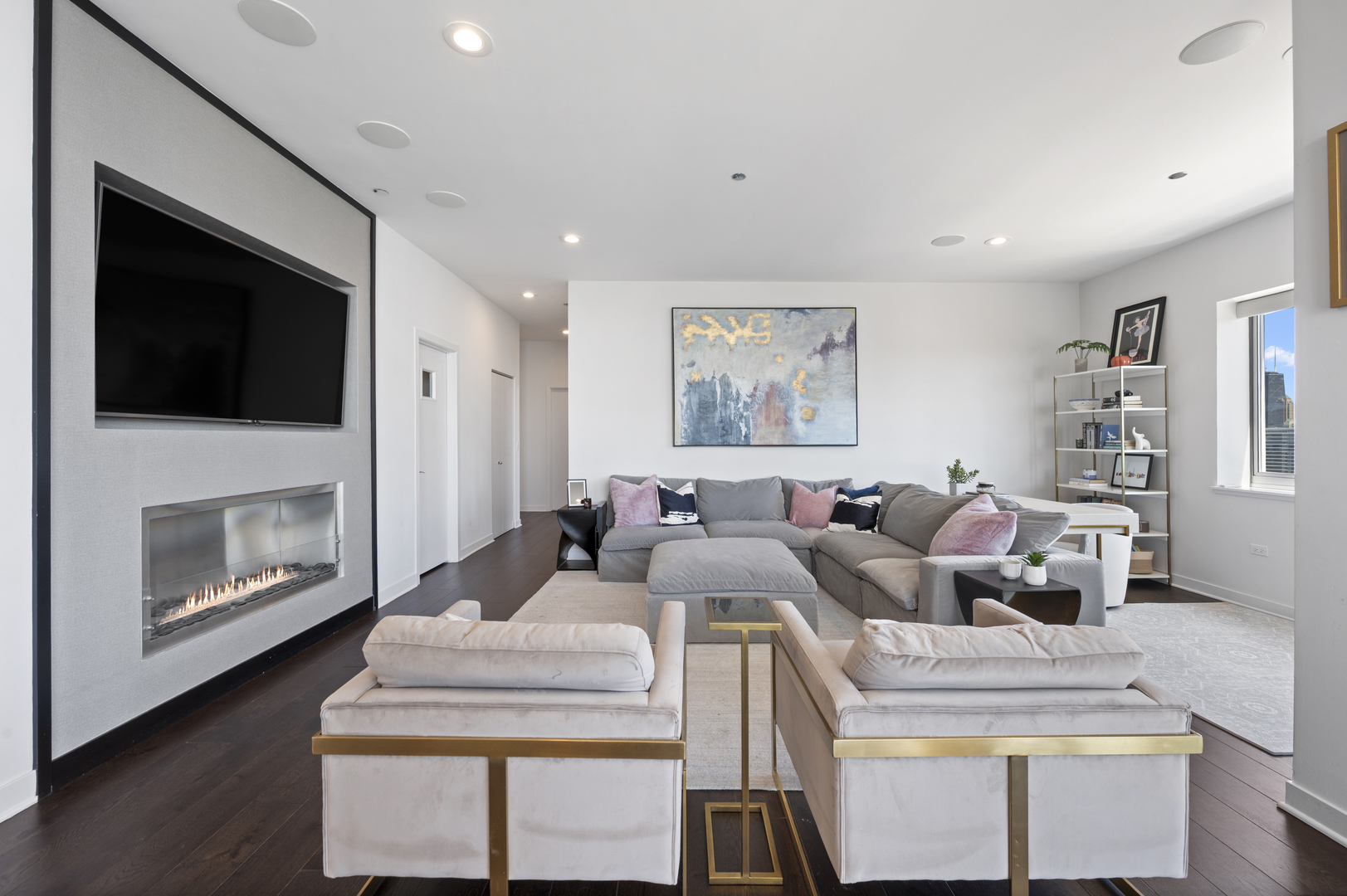 737 W Washington Boulevard Unit: 3607
