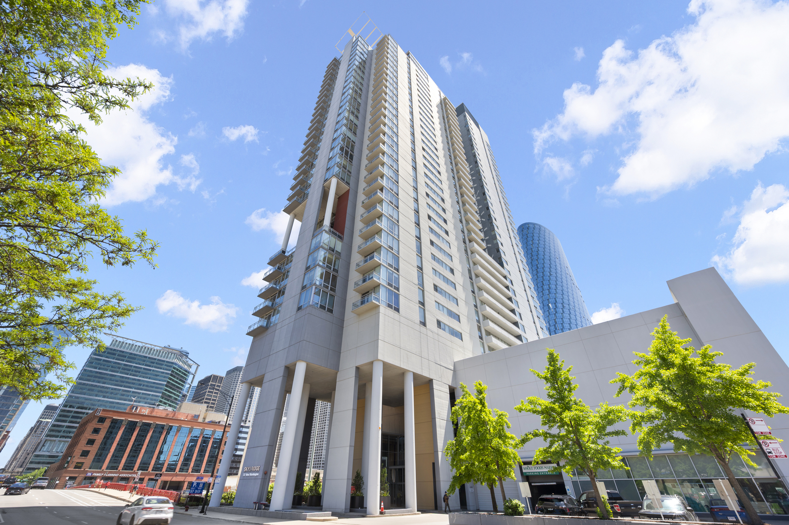 737 W Washington Boulevard Unit: 3607