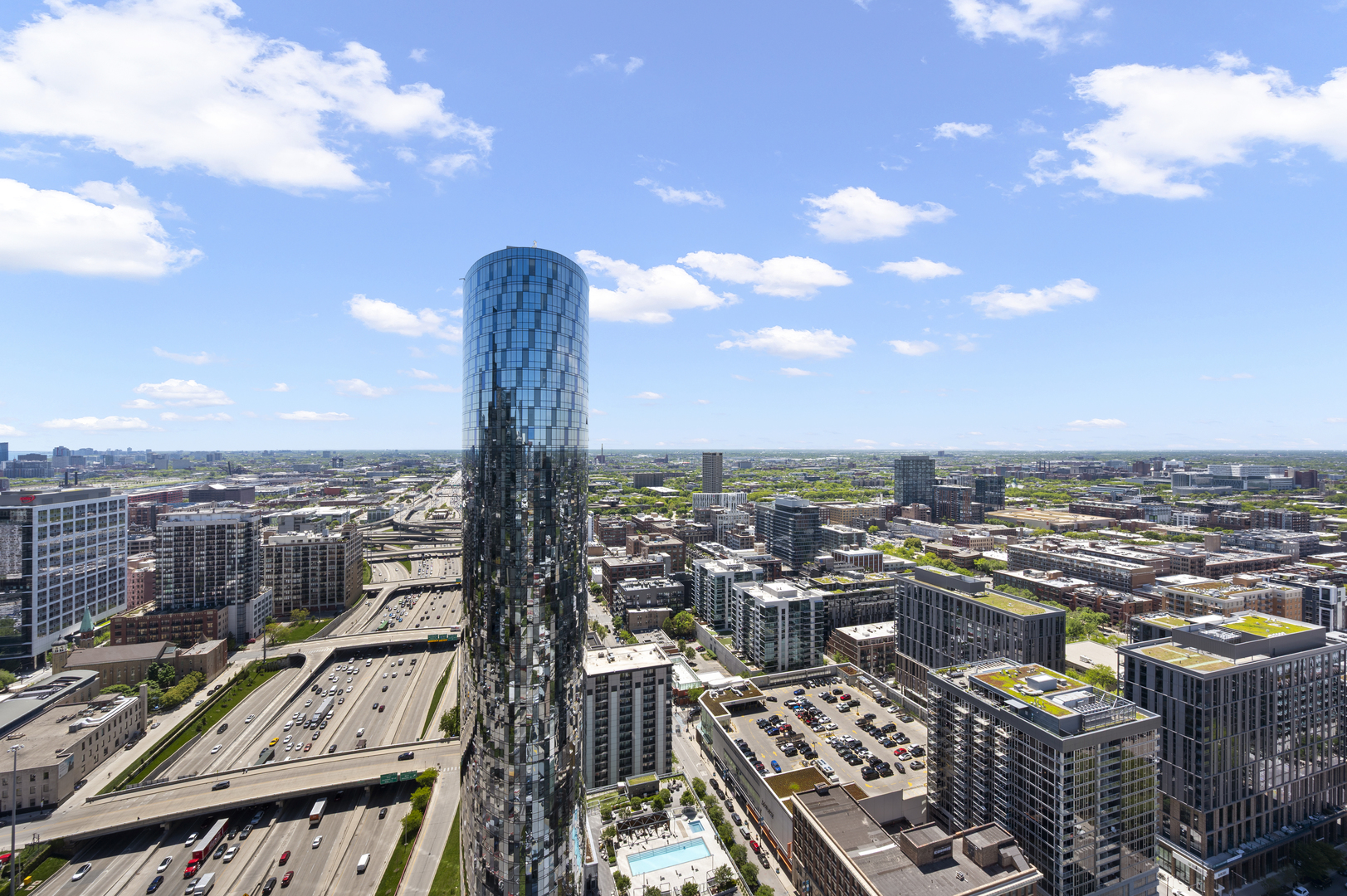 737 W Washington Boulevard Unit: 3607