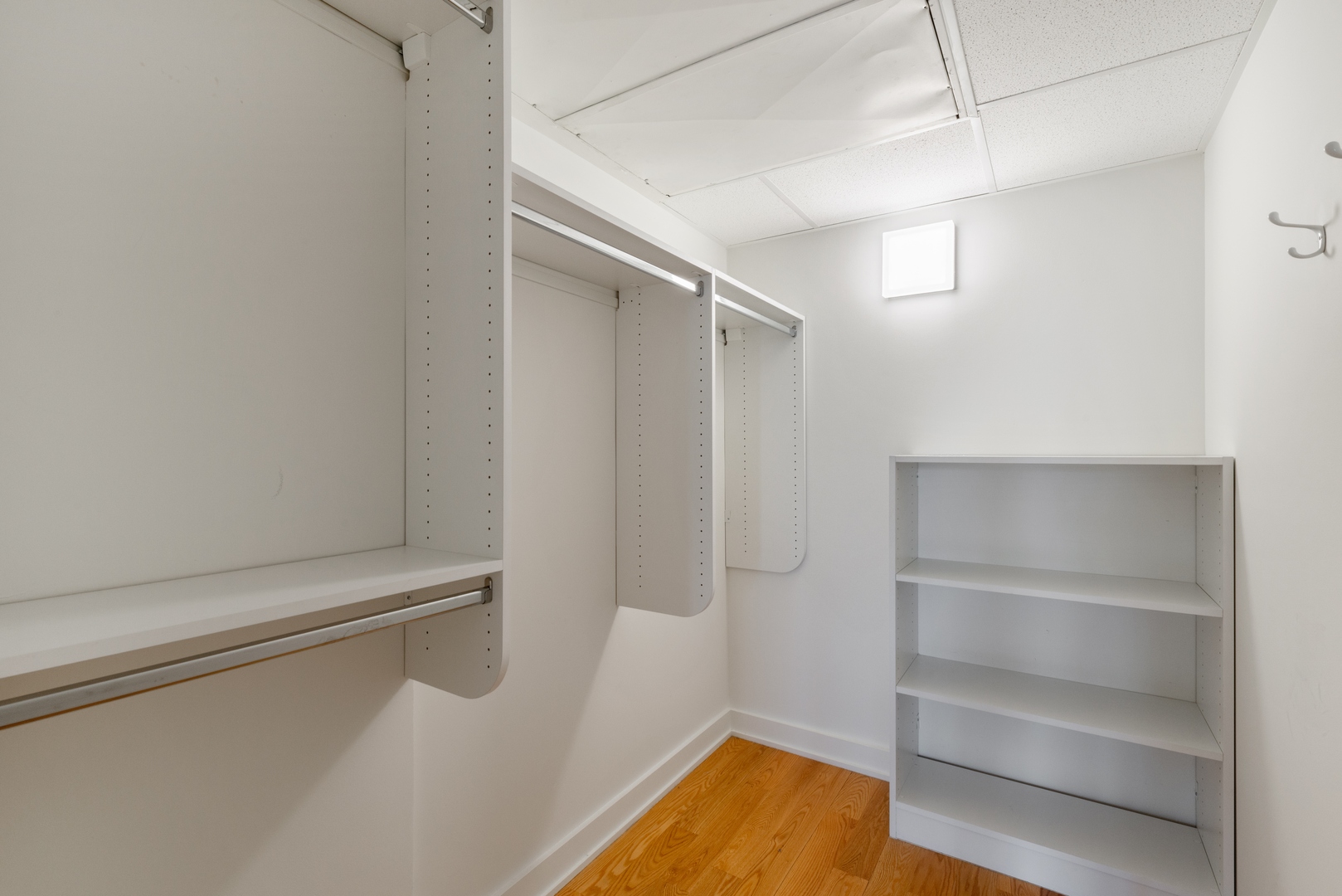 180 E Pearson Street Unit: 4706