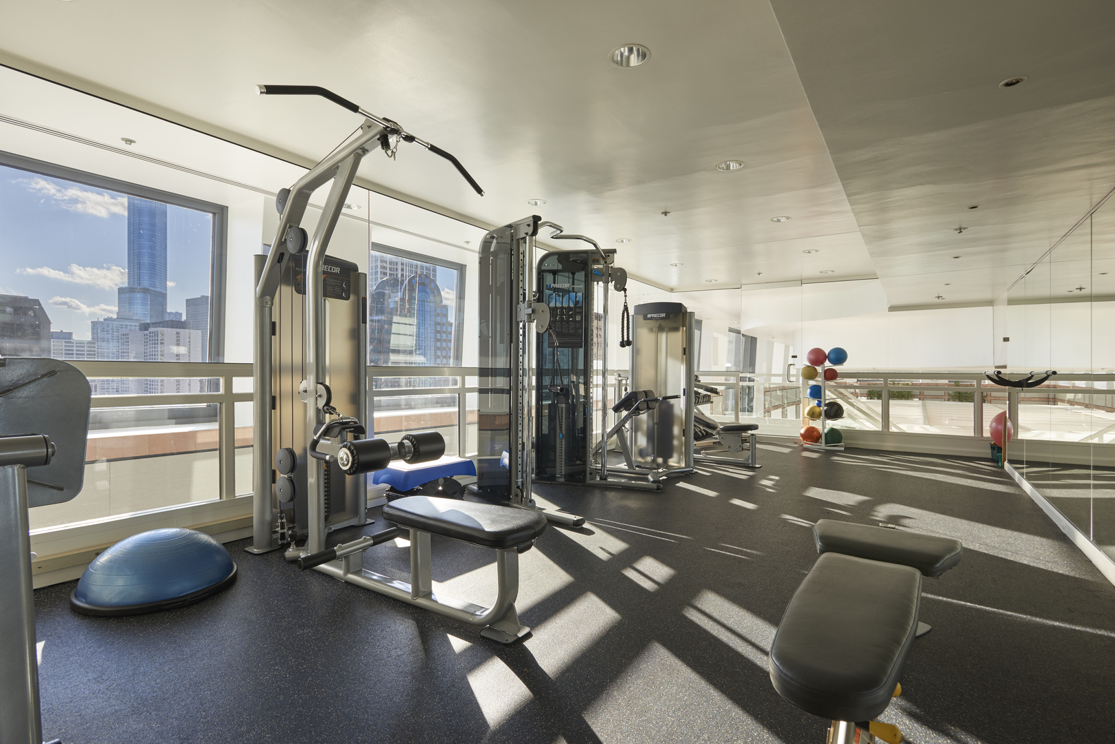 161 E Chicago Avenue Unit: 40DE